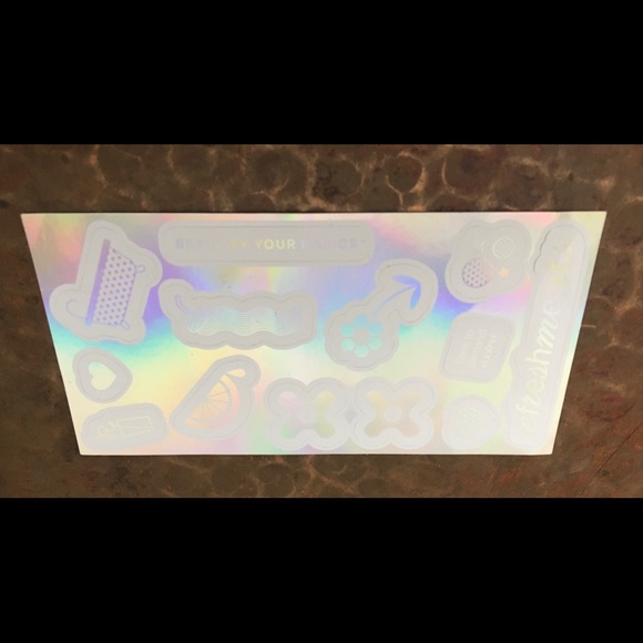 SALE❣️🎉Luxury haul!🥂Spring Skin Nails & Haircare!🌸 $75 Value! - Picture 8 of 8